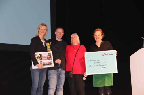 TUI Cruises Patenschaft 2016: 50.000 Euro für Freunde alter Menschen e.V.