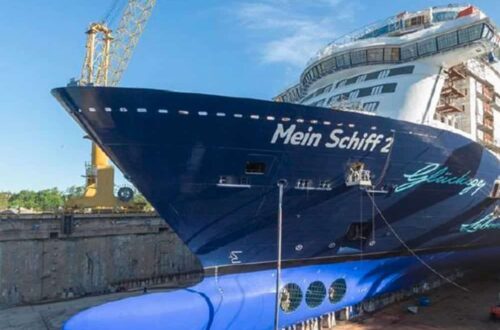 Das Wachstum geht weiter: Neue Mein Schiff 2 hat erstmals Wasser unterm Kiel