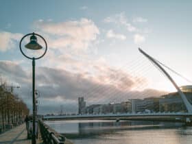 Samuel-Beckett-Bridge in Dublin, Foto: Gabriel Ramos / Unsplash