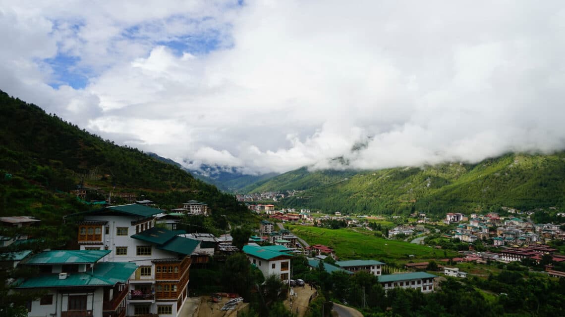 Blick auf Thimphu - die Hauptstadt von Bhutan, Foto: Pema Gyamtsho / Unsplash