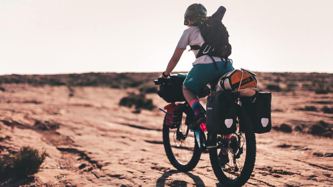 Mit dem Rad die Welt erkunden, Foto: Patrick Hendry / Unsplash