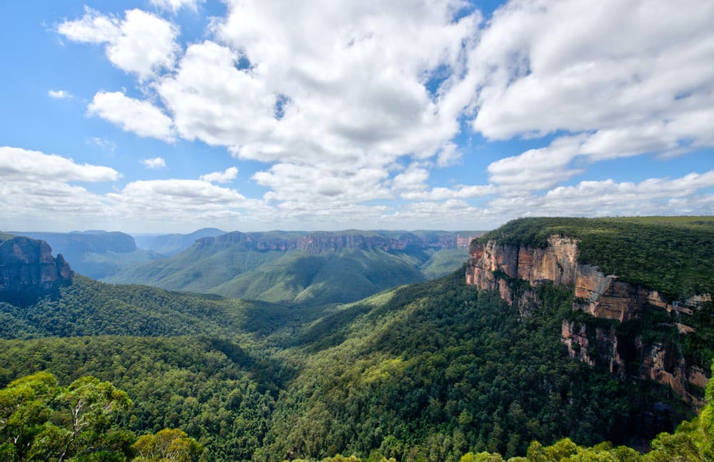 Blick auf den Blue Mountains Nationalpark in New South Wales, Australien. Foto: Jacques Bopp / Unsplash