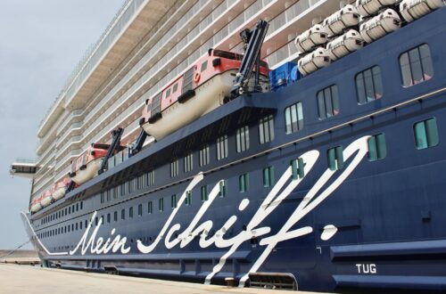 Mein Schiff 2 - Im Hafen von Palma de Mallorca, Foto: TUI Cruises