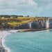Blick auf die Küste von Étretat in der Normandie, Foto: Ilnur Kalimullin / Unsplash
