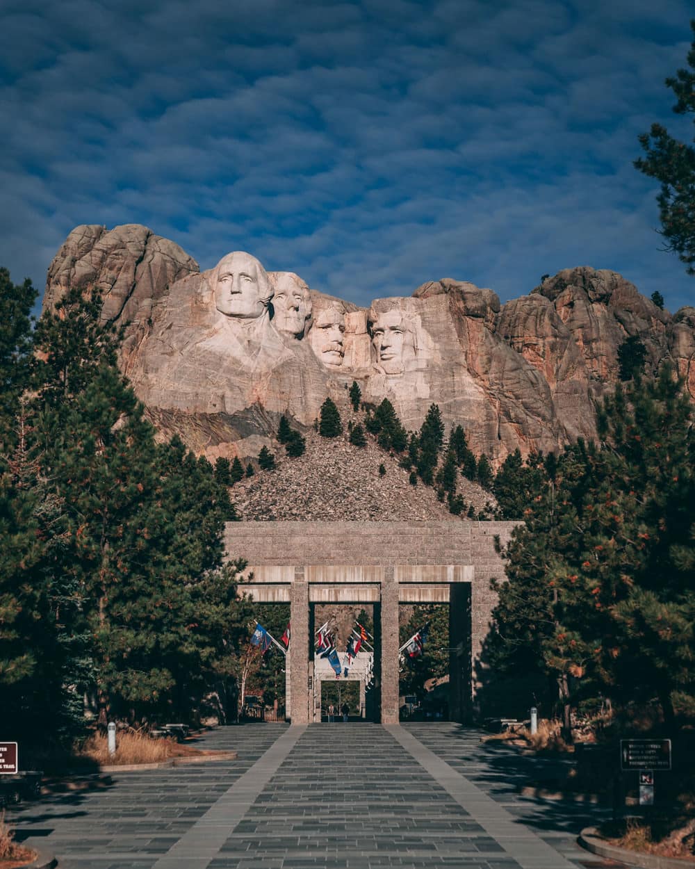 Mount Rushmore mit den vier US-Präsidenten Washington, Jefferson, Roosevelt und Lincoln, Foto: Josh Miller / Unsplash