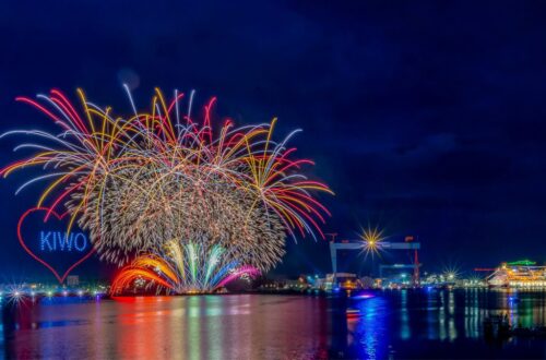 Mit einem grandiosen Feuerwerk endete die Kieler Woche 2022, Foto: Lietzmann / AIDA Cruises