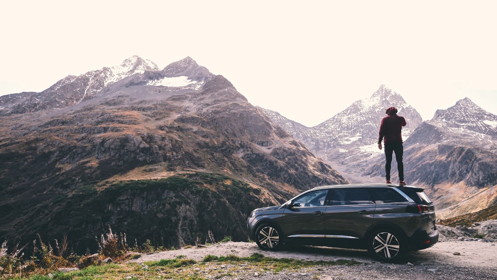 Mit dem Auto in die Berge reisen, Foto: Reynier Carl / Unsplash