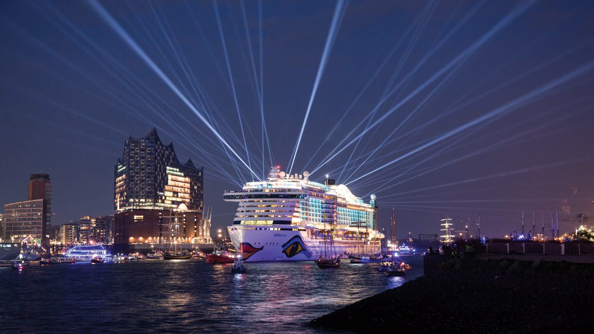 AIDAprima in Hamburg, Foto: AIDA Cruises