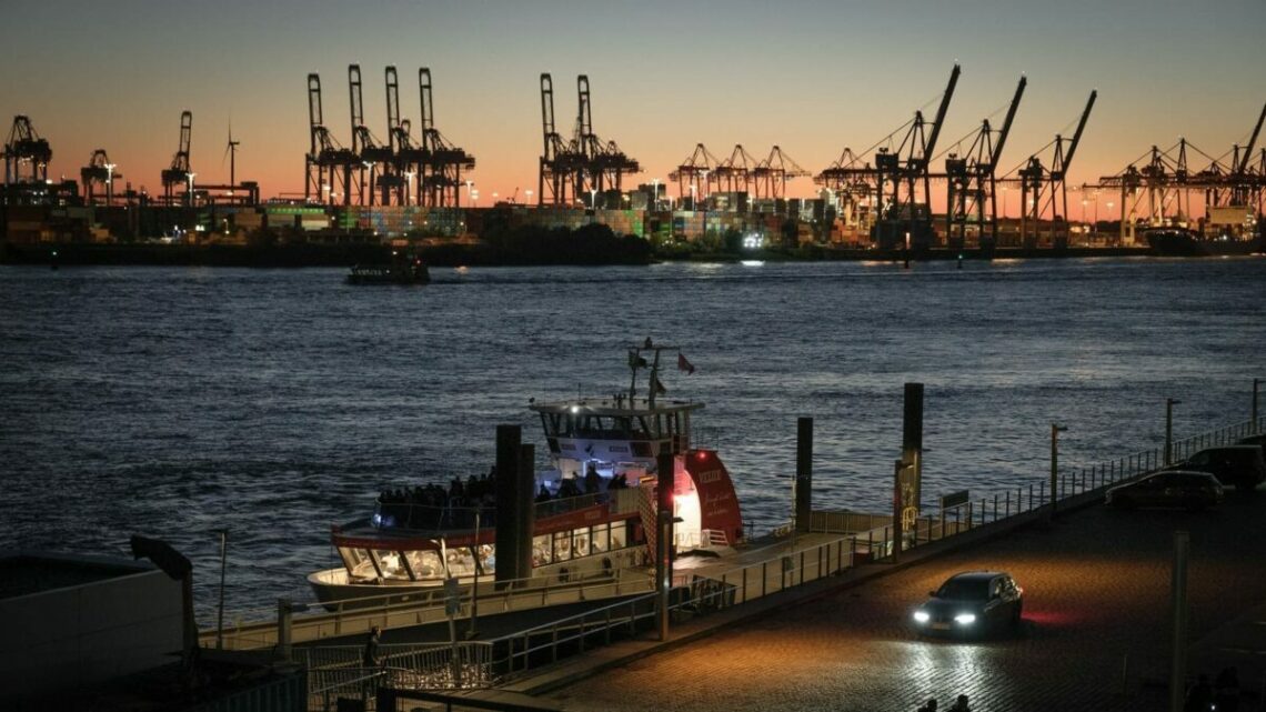 Hamburger Hafen, Foto: Alexander Bagno / Unsplash