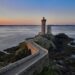 An der Küste der Bretagne entlang segeln, ist ein Highlight. Foto: Roberto Gualini / Unsplash