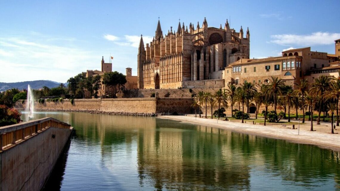 Kathedrale in Palma, Foto: Yves Alarie, Unsplash