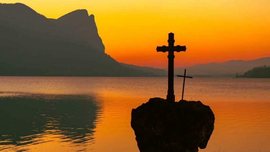 Blick auf den Mondsee am Abend, Foto: Arthur Hutterer / Unsplash