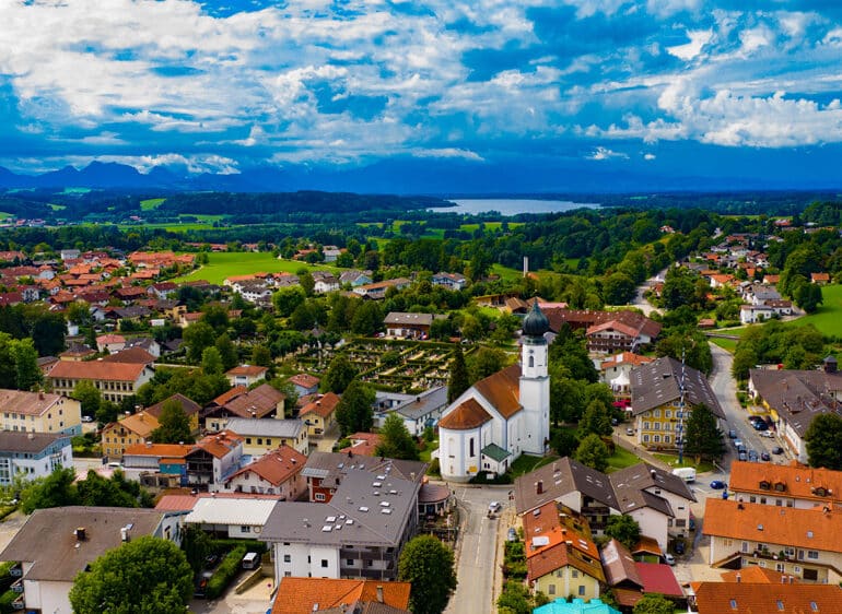 Lädt ein zum Erholen - Bad Endorf, Foto: MH Photography / Adobe Stock