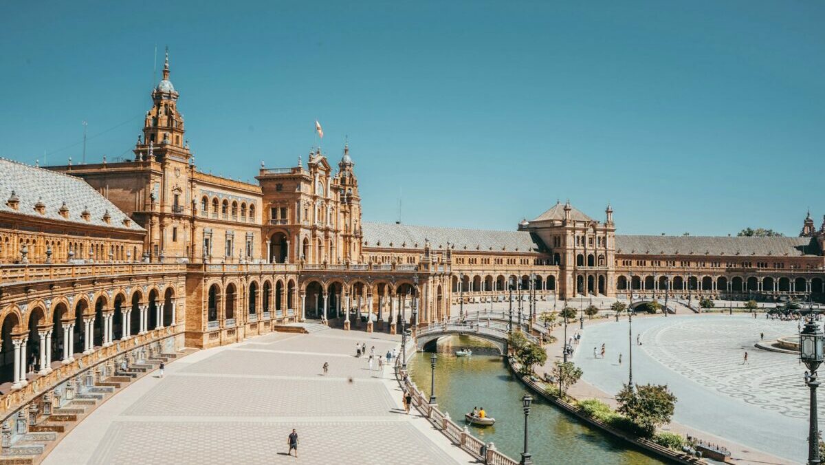 Plaza de España, Sevilla, Foto: Joan Oger / Unsplash