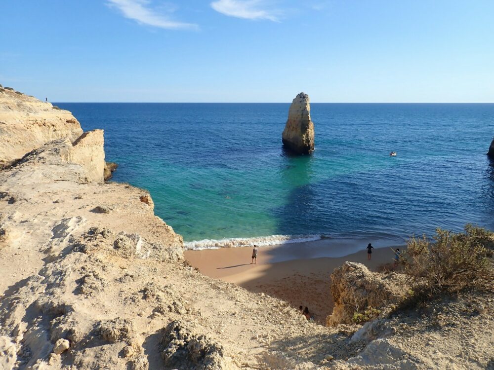 Praia do Carvalho, Foto: Anna Ana / Unsplash