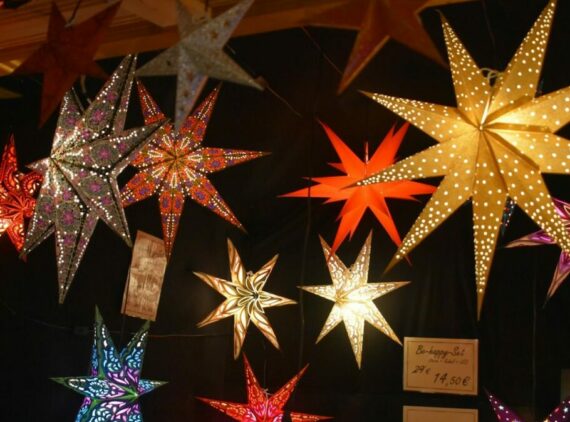 a bunch of lights that are on a wall