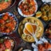 Lebensmittelallergien im Urlaub vermeiden, Foto: Takashi Yamada / Unsplash