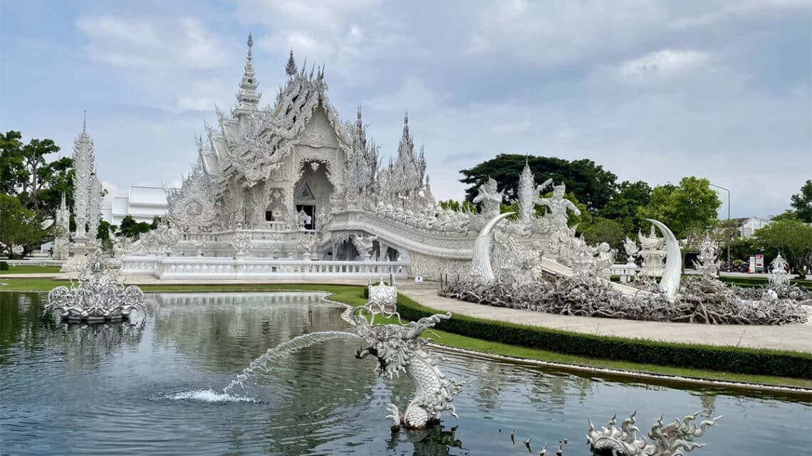 Wat Rong Khun - Weißer Tempel in Chiang Rai, Thailand, Foto: Jungjin Moon / Unsplash